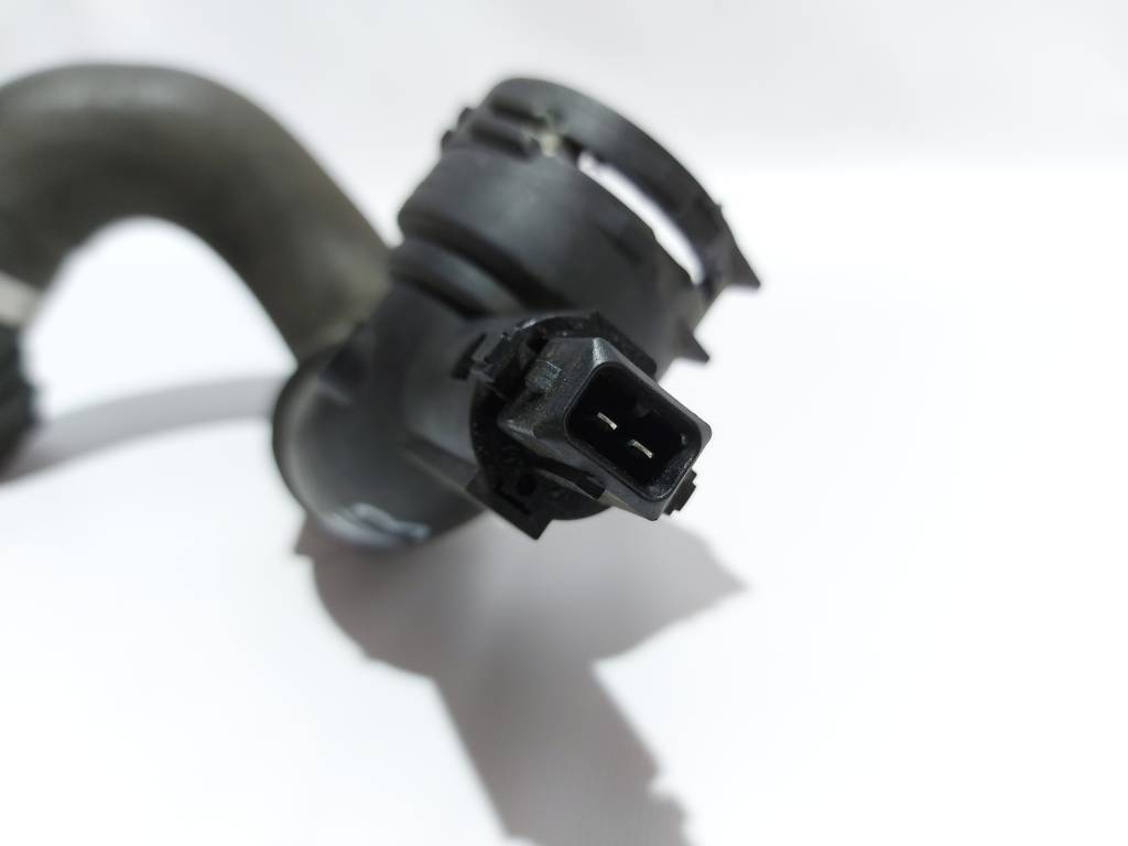 328i xdrive Патрубок радіатора охолодження нижній BMW 328i xDrive 2006-2013 17127531579 BMW 328i xDrive 4