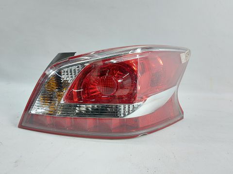 Altima. Ліхтар задній правий Nissan Altima 2013-2015 265503TA0B Nissan Altima