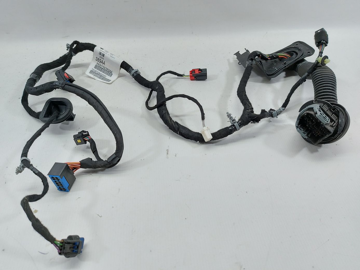 Dart. Проводка двери передней левой Dodge Dart 2013-2016 68239389AA Dodge Dart