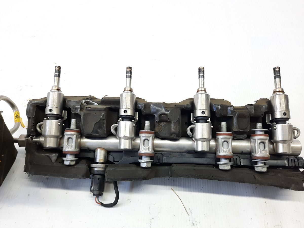 Malibu Паливна рейка Chevrolet Malibu 2013-2016 12689346 Chevrolet Malibu 20