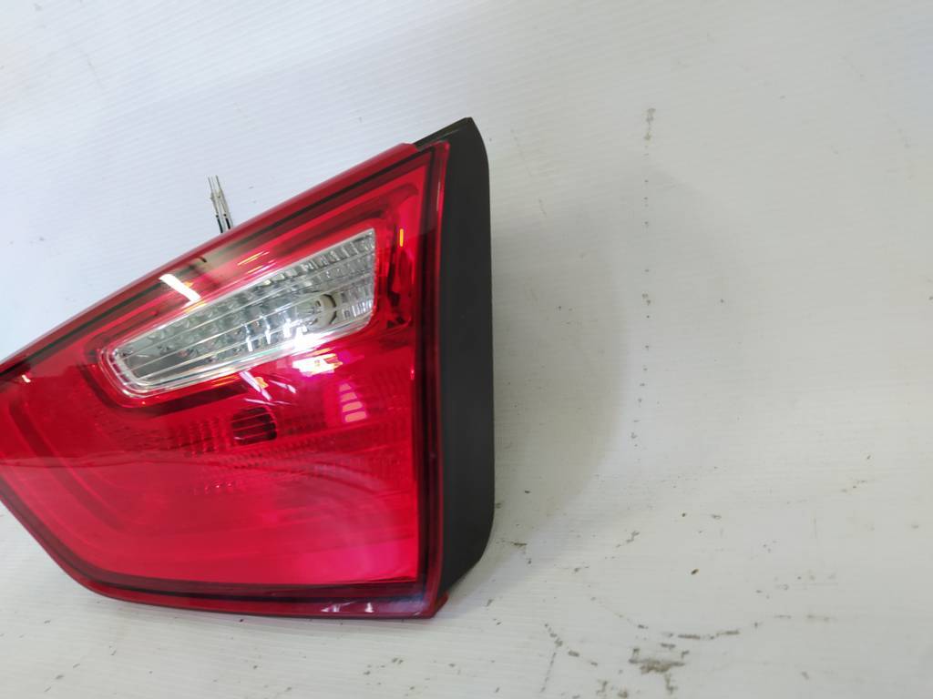 Optima Ліхтар кришки багажника правий Kia Optima 2014-2015 924042T500 Kia Optima 2