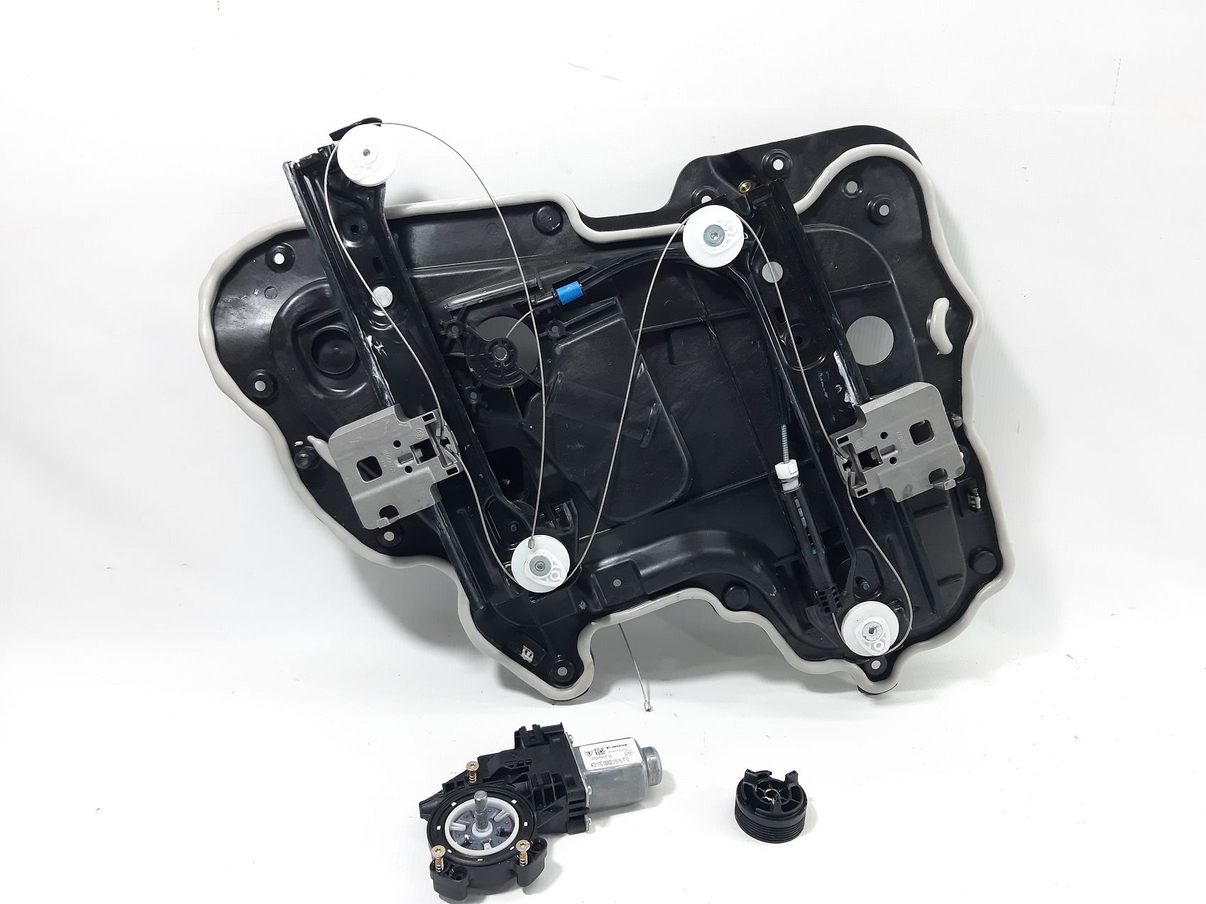 Model 3 Склопідйомник дверей задньої правої Tesla Model 3 2020-2023 109662398L Tesla Model 3 3