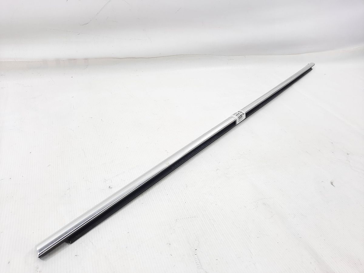 Cruze Ущільнювальна гумка скла задньої лівої зовнішня (хром) Chevrolet Cruze 2016-2019 84161354 Chevrolet Cruze 3