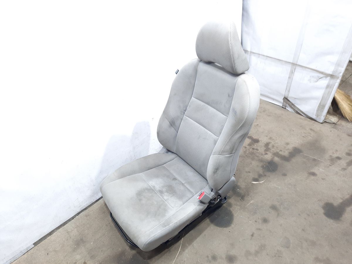Insight Сидіння переднє праве Honda Insight 2010-2011 81126TM8A02 Honda Insight 3
