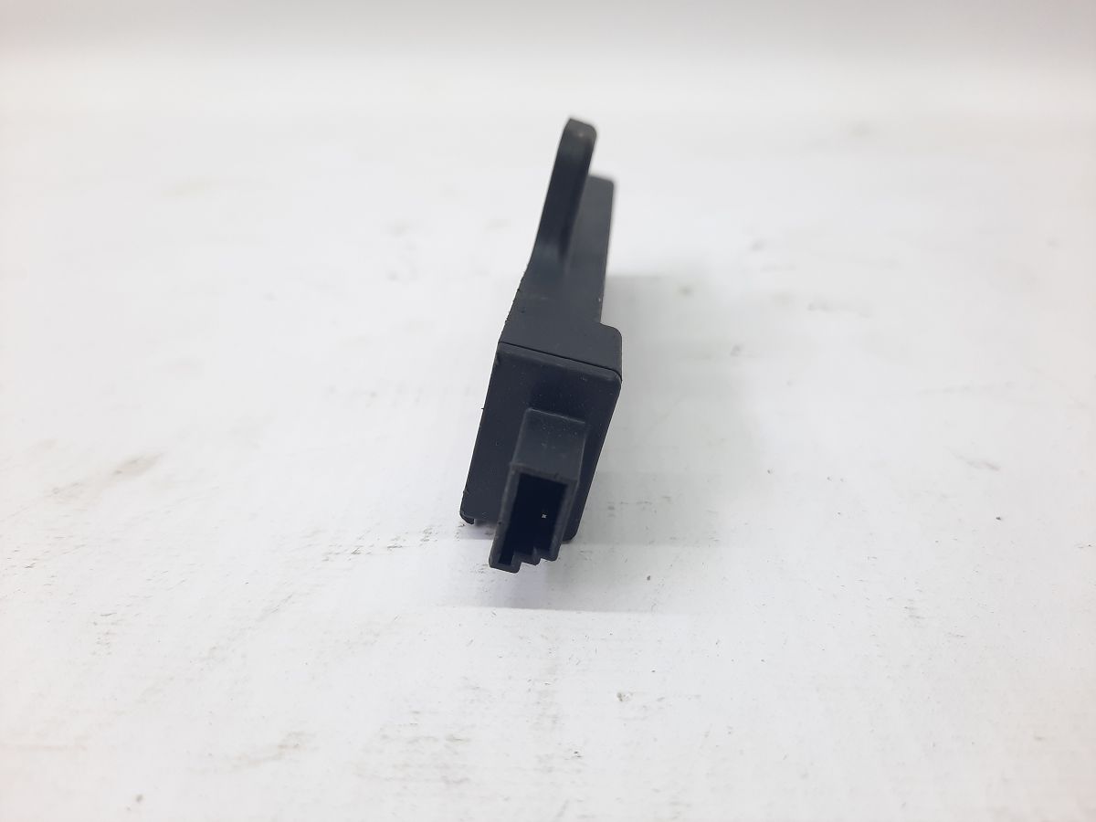 5 series Усилитель антенны BMW 5 series 2013 61149214243 BMW 5 series 2