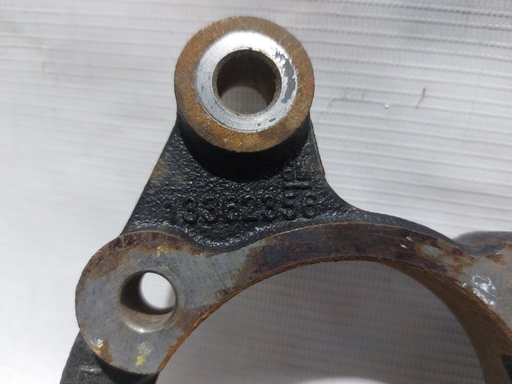 Cruze Кронштейн супорта заднього лівий Chevrolet Cruze 2016-2019 13362356 Chevrolet Cruze 2