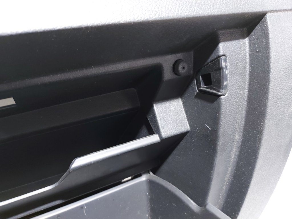 Passat s Бардачок Volkswagen Passat S 2012-2015 561857114C82V Volkswagen Passat S 11