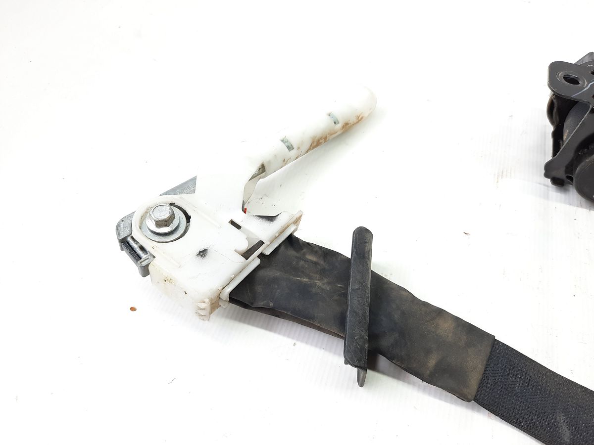 Sentra Ремінь безпеки передній правий Nissan Sentra 2013-2017 868843RM8A Nissan Sentra 2