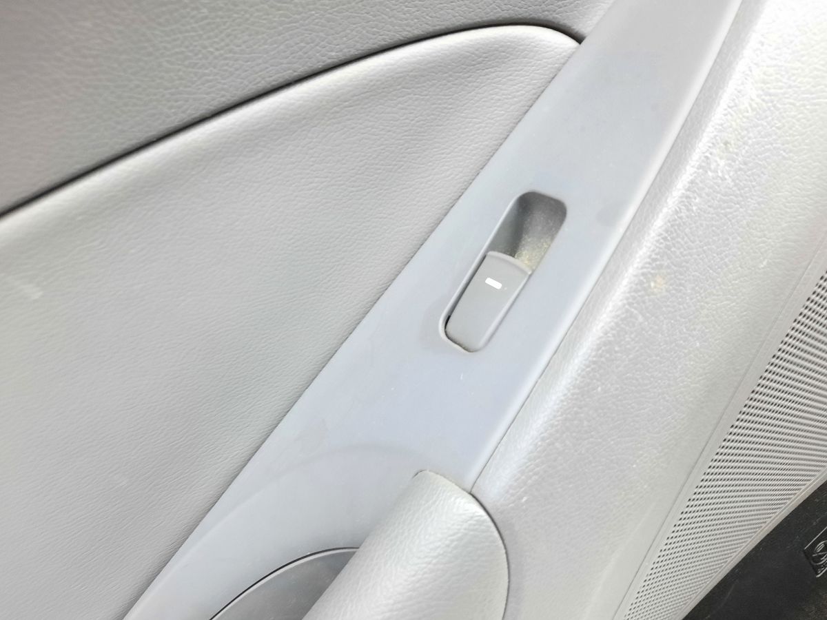 Sonata Карта дверей задньої лівої Hyundai Sonata 2011-2014 833033Q0105RA Hyundai Sonata 3