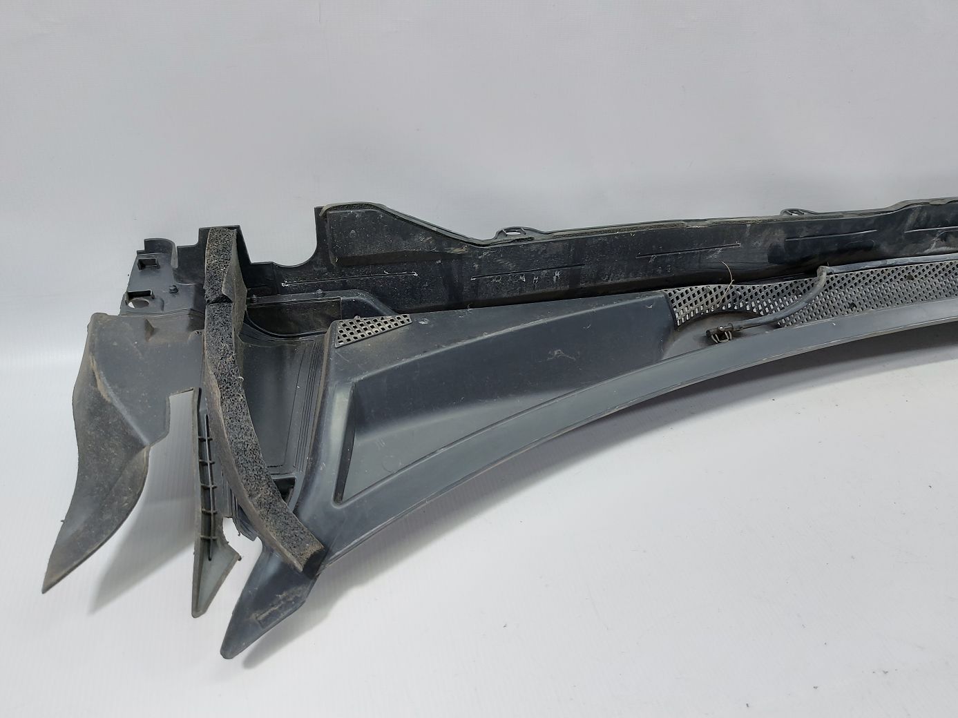 Malibu Воздуховод под лобовое стекло Chevrolet Malibu 2013-2015 22937516 Chevrolet Malibu 6