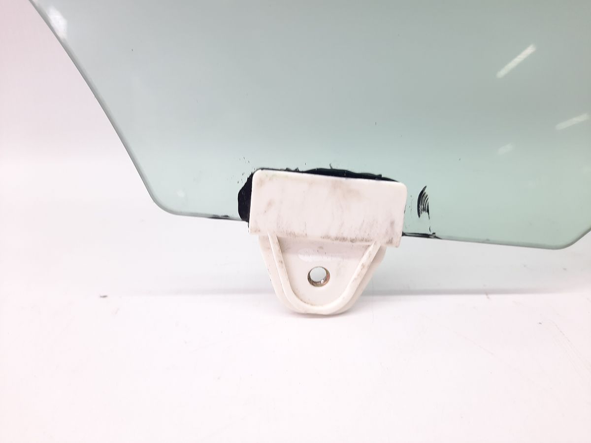 3 Скло дверей задньої правої Mazda 3 2014-2018 BHN172510A Mazda 3 2
