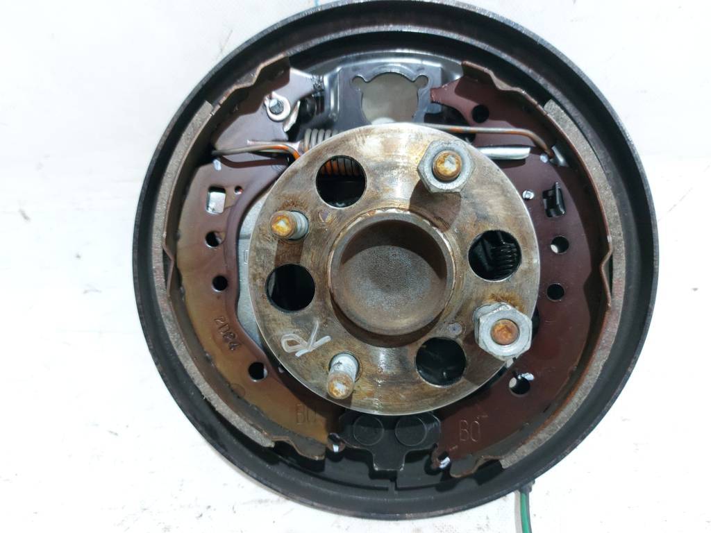 Prius c Ступиця задня ліва/права Toyota Prius C 2007-2019 4245052061 Toyota Prius C 9