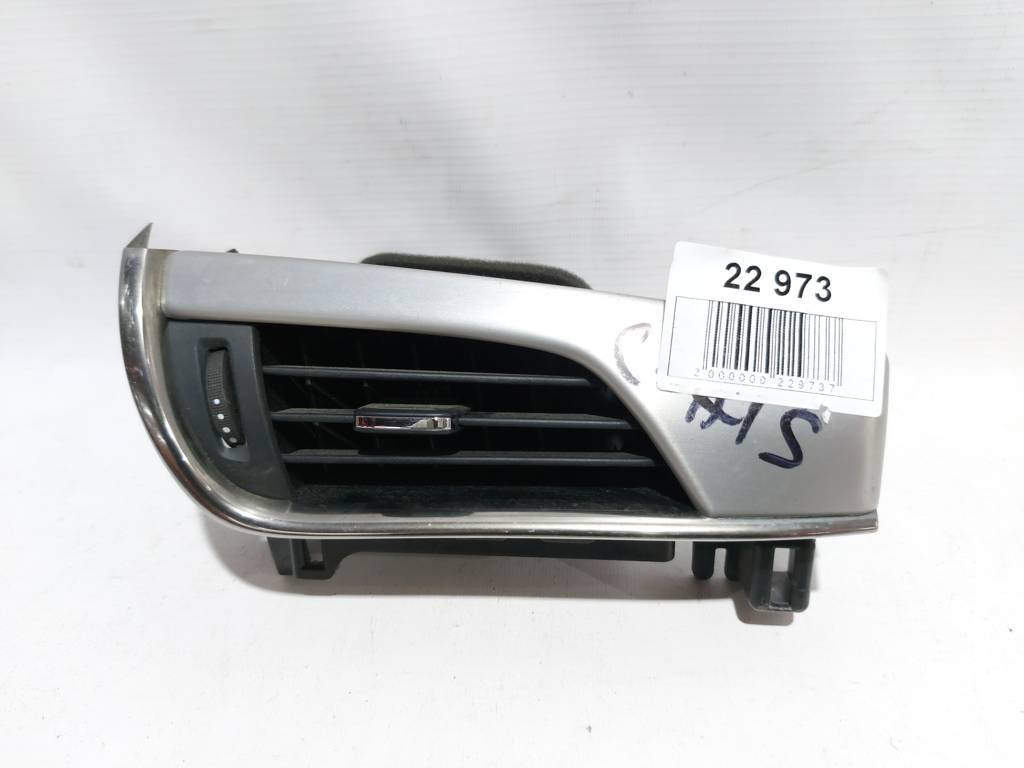 Ats. Решітка повітроводу ліва Cadillac ATS 2013-2015 20886818 Cadillac ATS