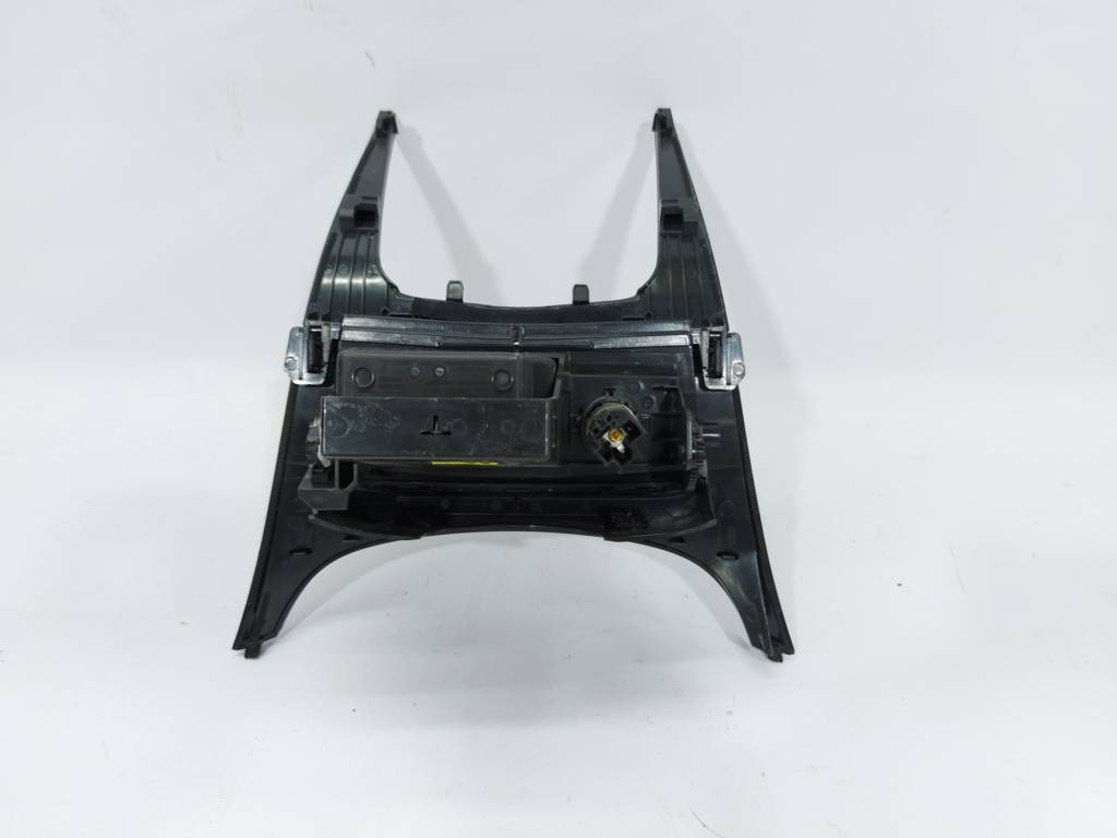 Regal Попільничка Buick Regal 2014-2017 22846518 Buick Regal 3