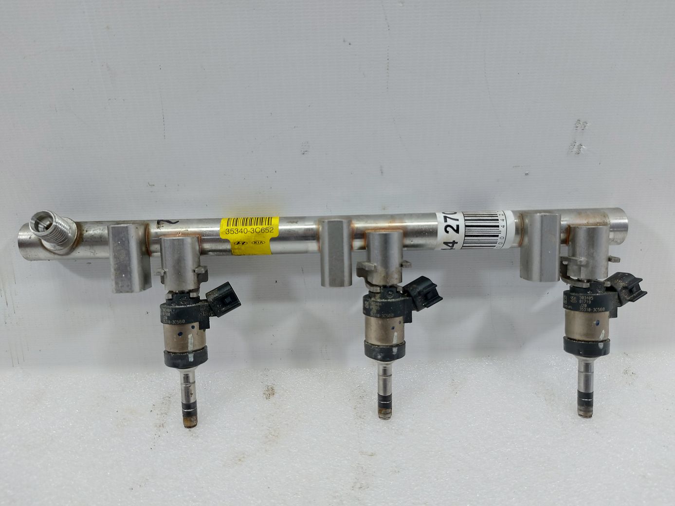 Cadenza. Паливна рампа з форсунками (права) Kia CADENZA 2014-2016 353043C651 Kia CADENZA Cadenza. Паливна рампа з форсунками (права) Kia CADENZA 2014-2016 353043C651 Kia CADENZA