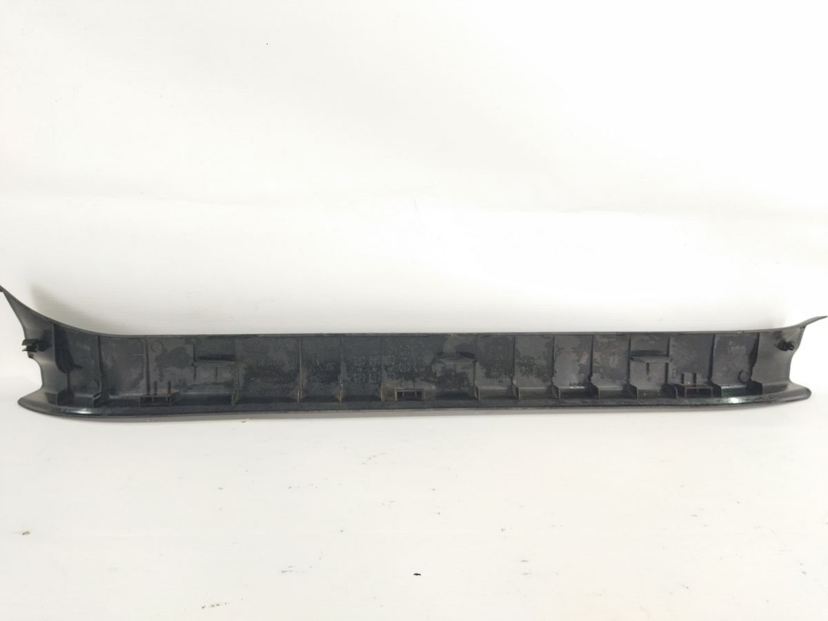 Forester Накладка порога передня права Subaru Forester 2014-2018 94060FJ040VH Subaru Forester 4