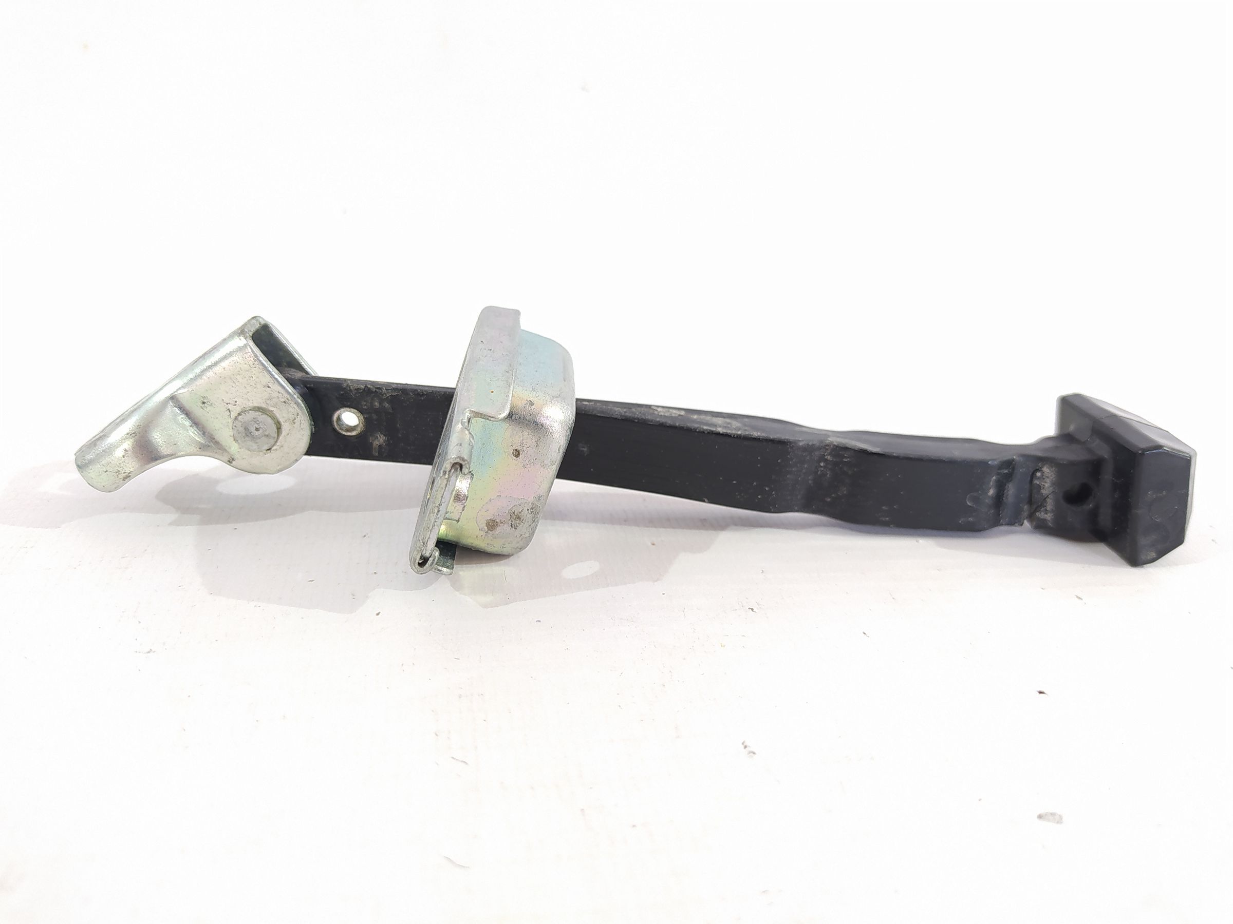 Versa note. Ограничитель двери передней левой Nissan Versa Note 2014-2019 804303VA0B Nissan Versa Note