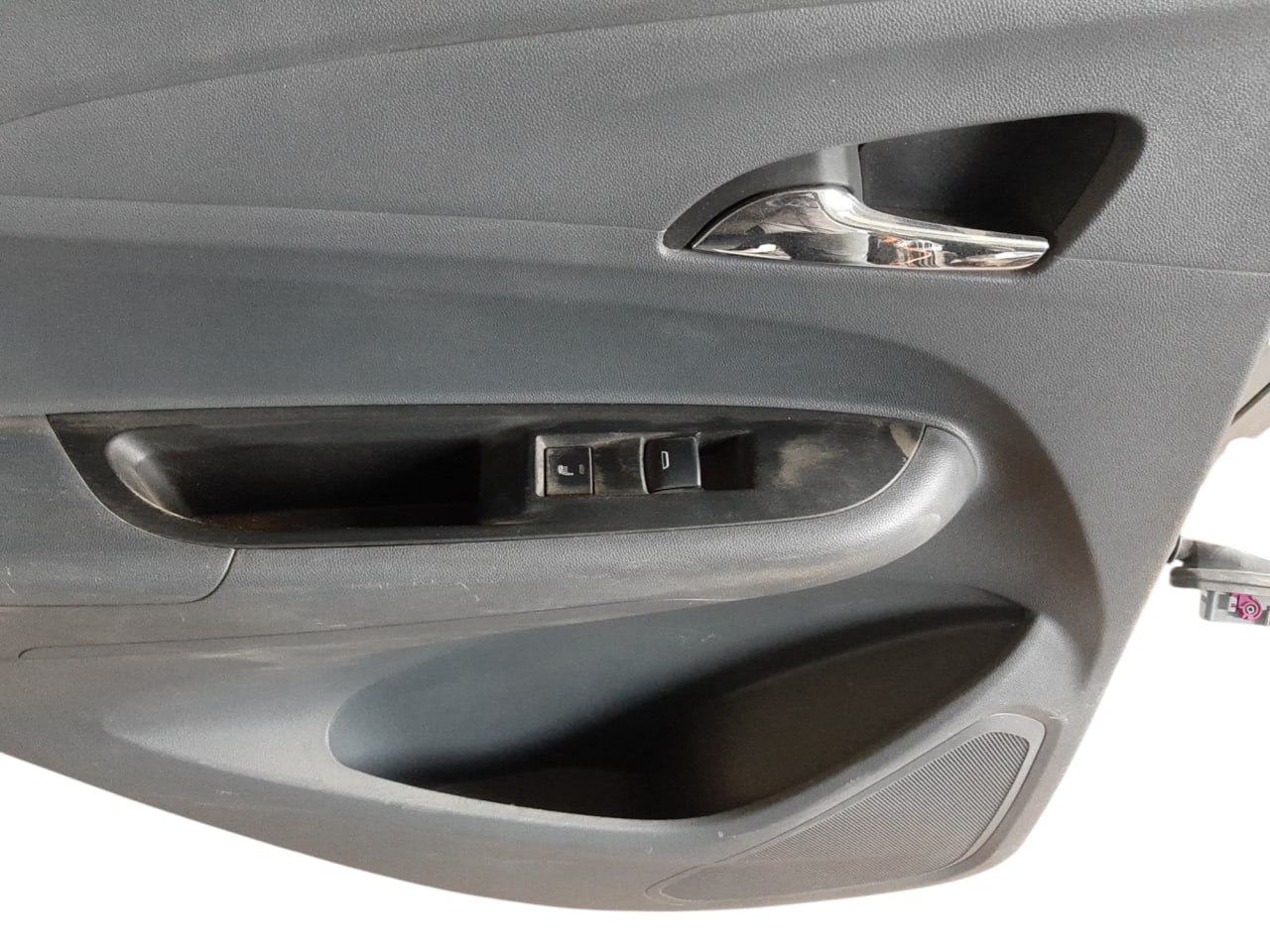 Bolt Дверь задняя левая (битая)  Chevrolet Bolt EV 2017-2021 42679302 Chevrolet Bolt EV 2