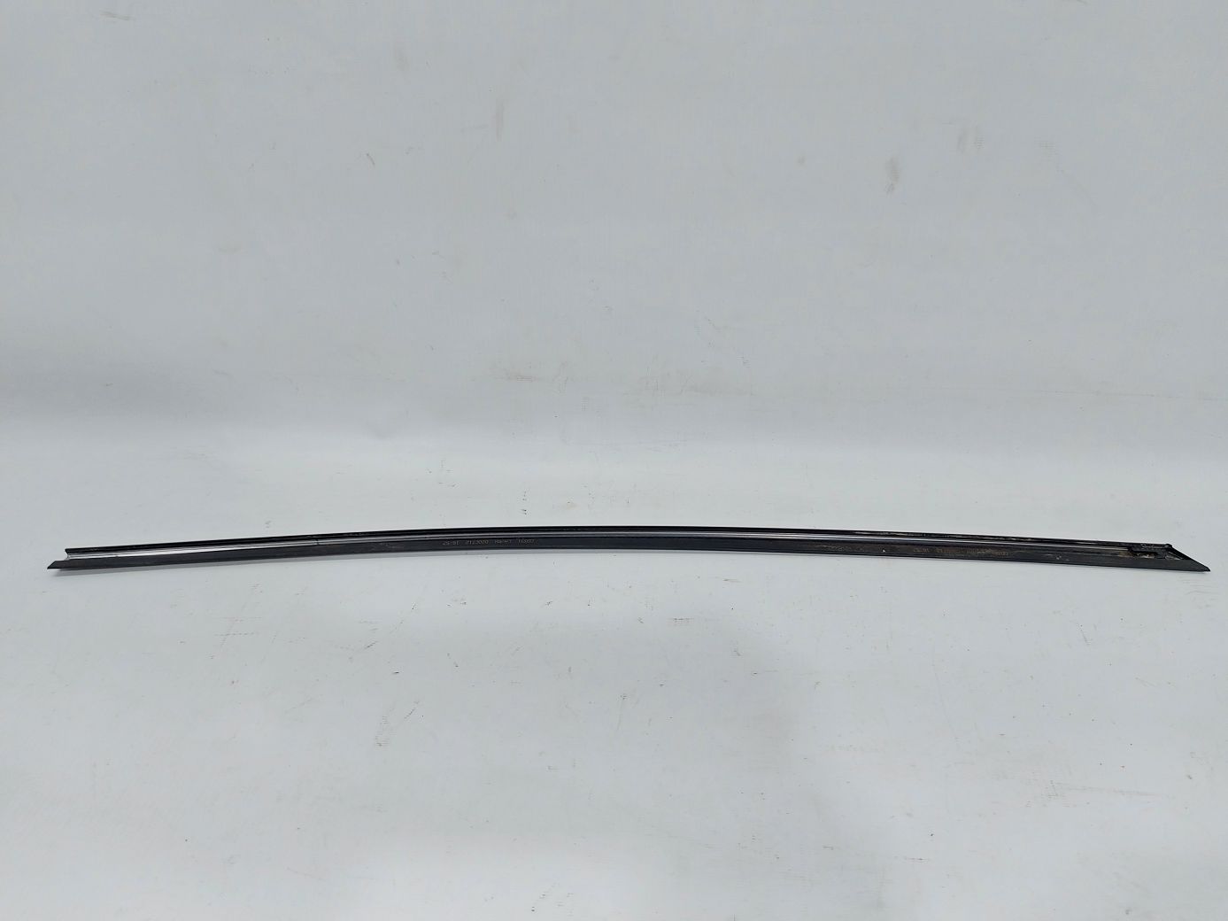 Fusion Уплотнитель стекла (молдинг)двери задней правой наружный нижний Ford Fusion 2013-2020 DS7Z5425860A Ford Fusion 7