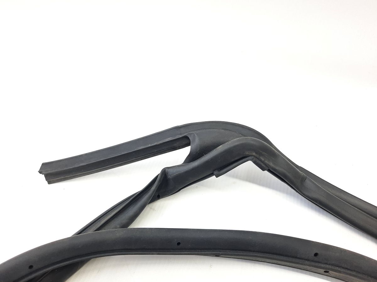 Insight Уплотнительная резинка двери задней левой Honda Insight 2010-2014 72850TM8A02 Honda Insight 3