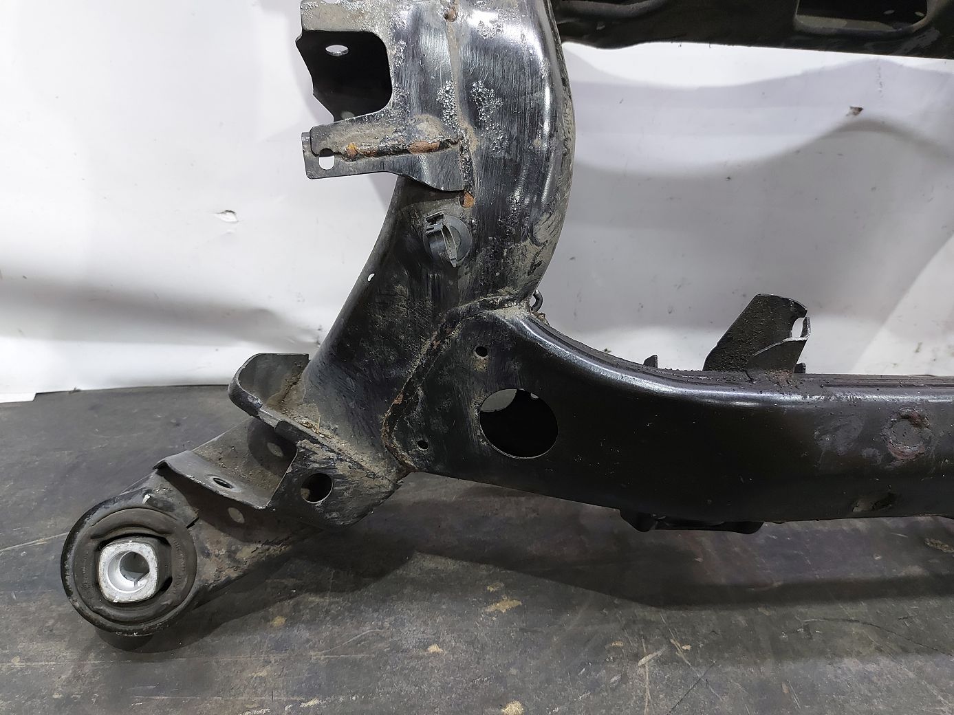 Ats Подрамник задний Cadillac ATS 2013-2015 23342350 Cadillac ATS 4