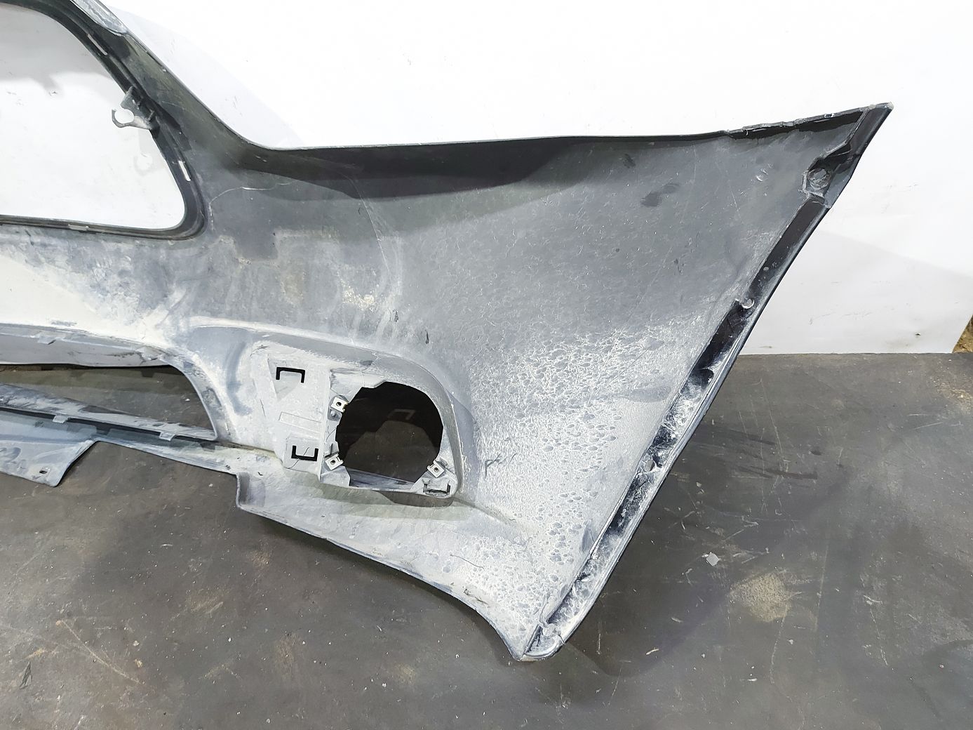 Charger Бампер передній (загнутий лівий нижній кут, подряпини) Dodge Charger 2011-2014 68092596AA Dodge Charger 6