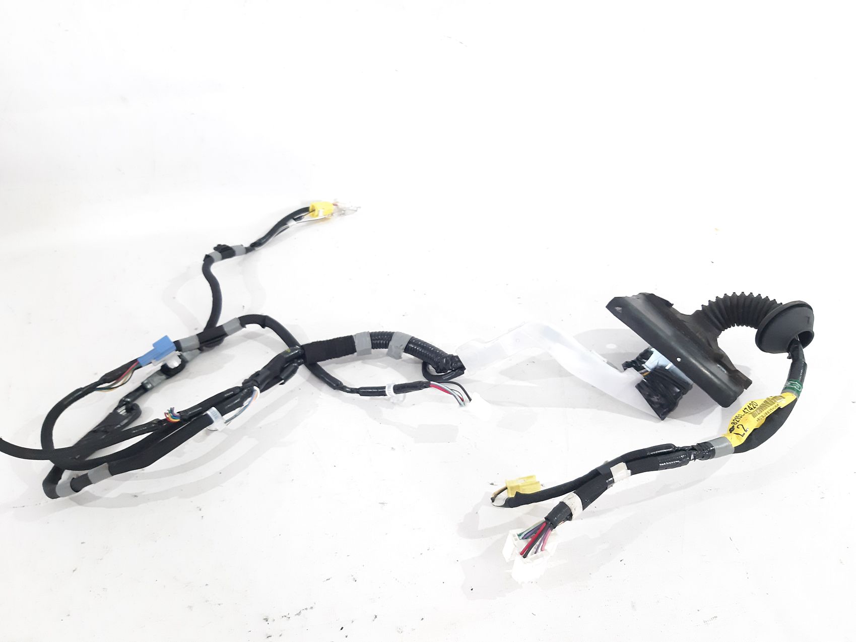 Prius v. Проводка двери передней левой Toyota Prius V 2010-2013 8215247420 Toyota Prius V