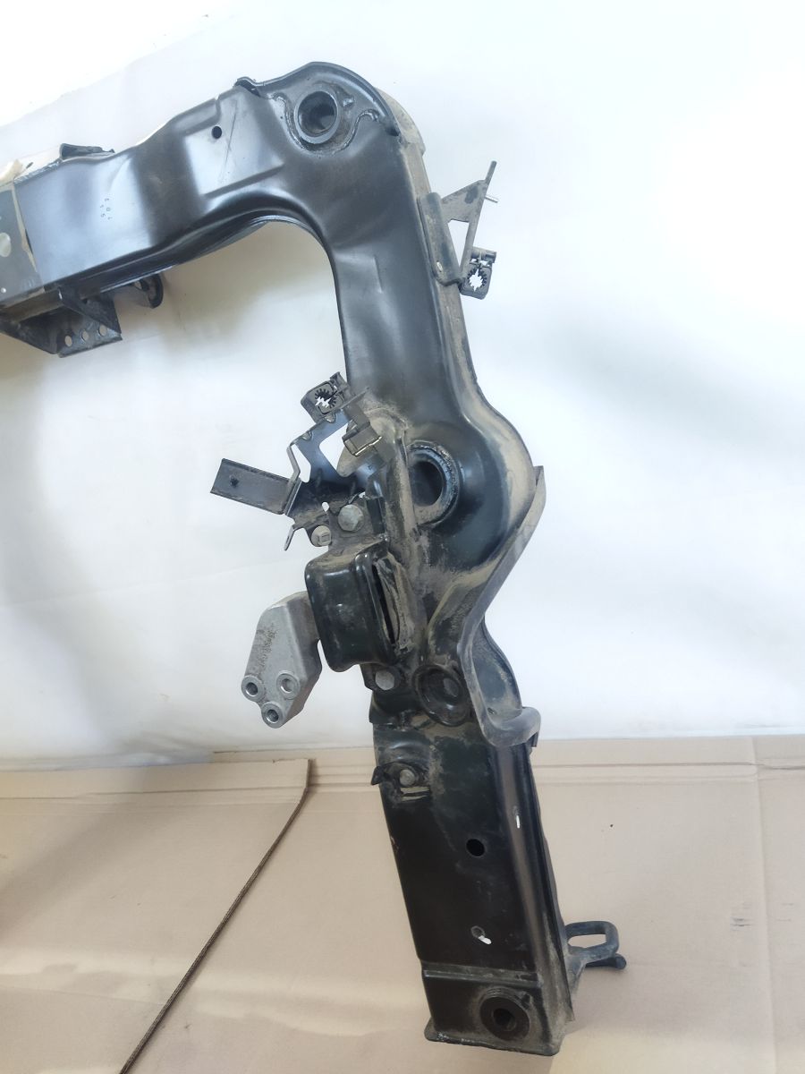 Fortwo Підрамник задній Smart Fortwo 2008-2016 A4513500008 Smart Fortwo 8