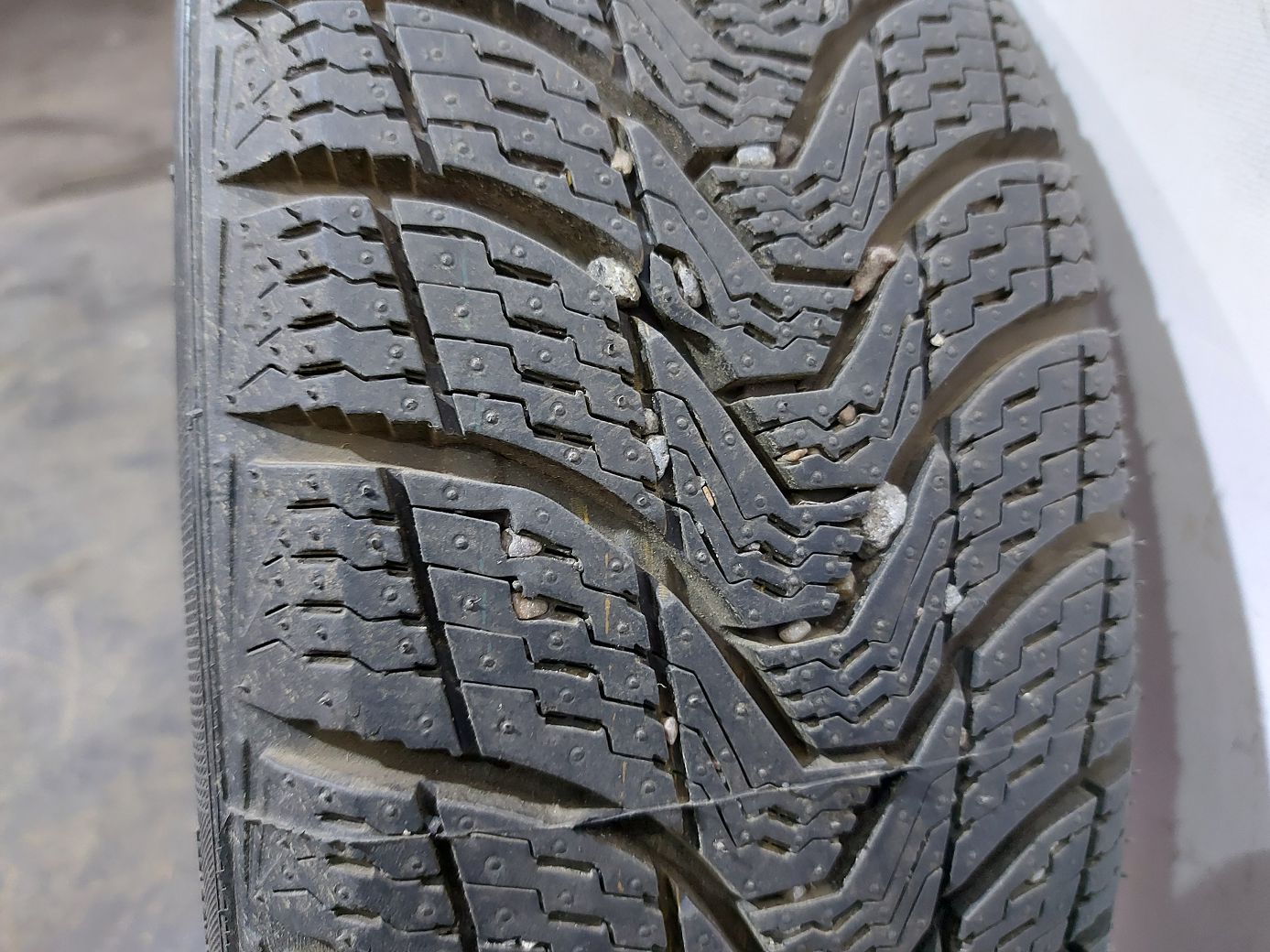 Зимние шины Гума Viamaggiore Premiorri 185/60R15 (Honda Fit) 19