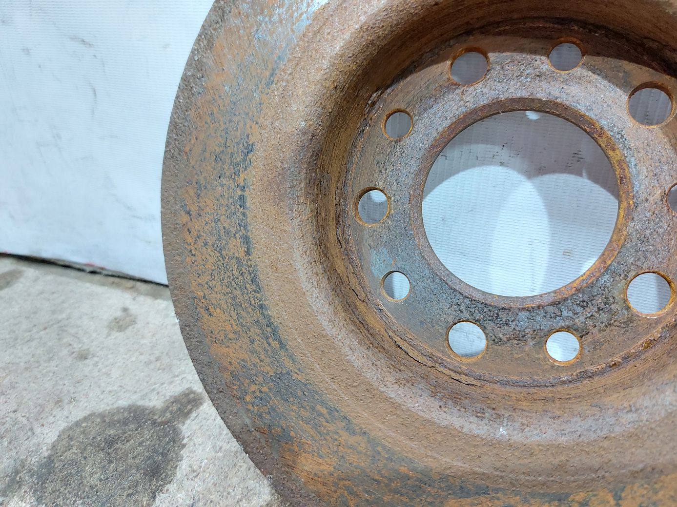 Dart Диск гальмівний задній лівий/правий Dodge Dart 2013-2019 68082121AB Dodge Dart 31