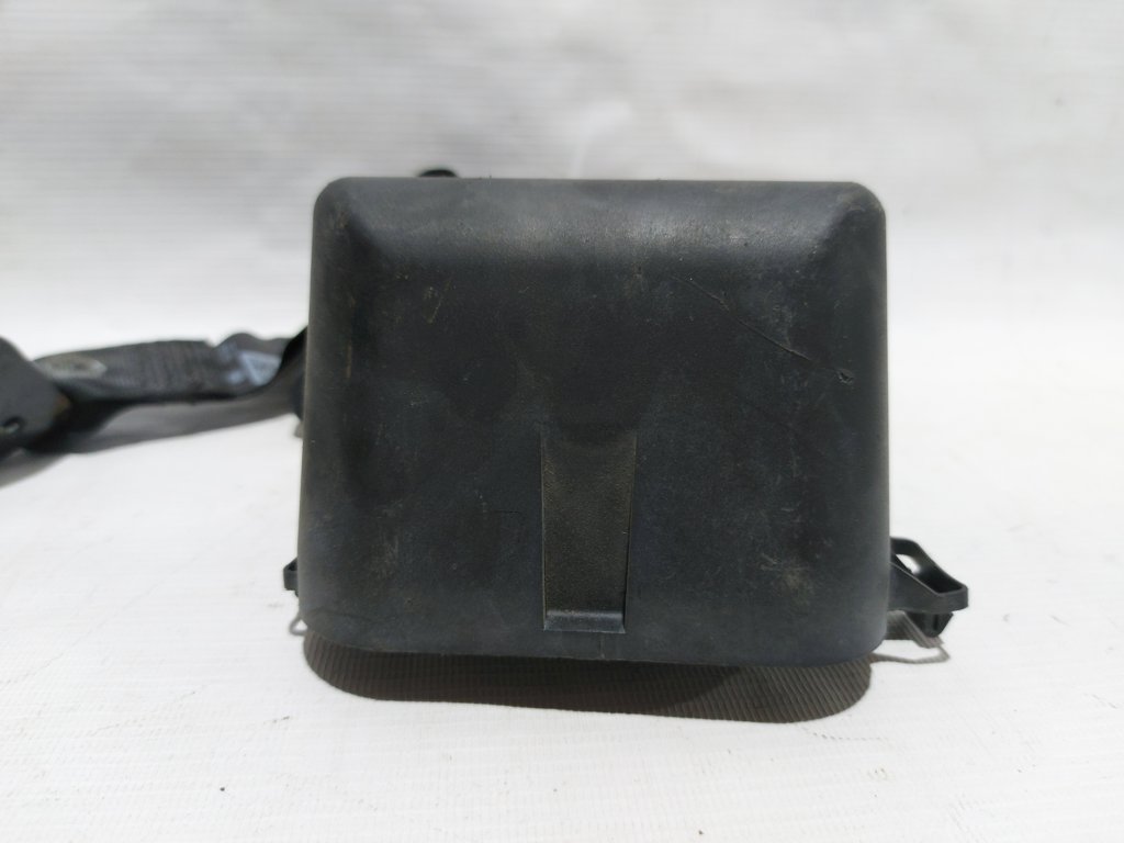 Passat s Ремінь безпеки задній центральний Volkswagen Passat S 2012-2019 561857807RAA Volkswagen Passat S 7