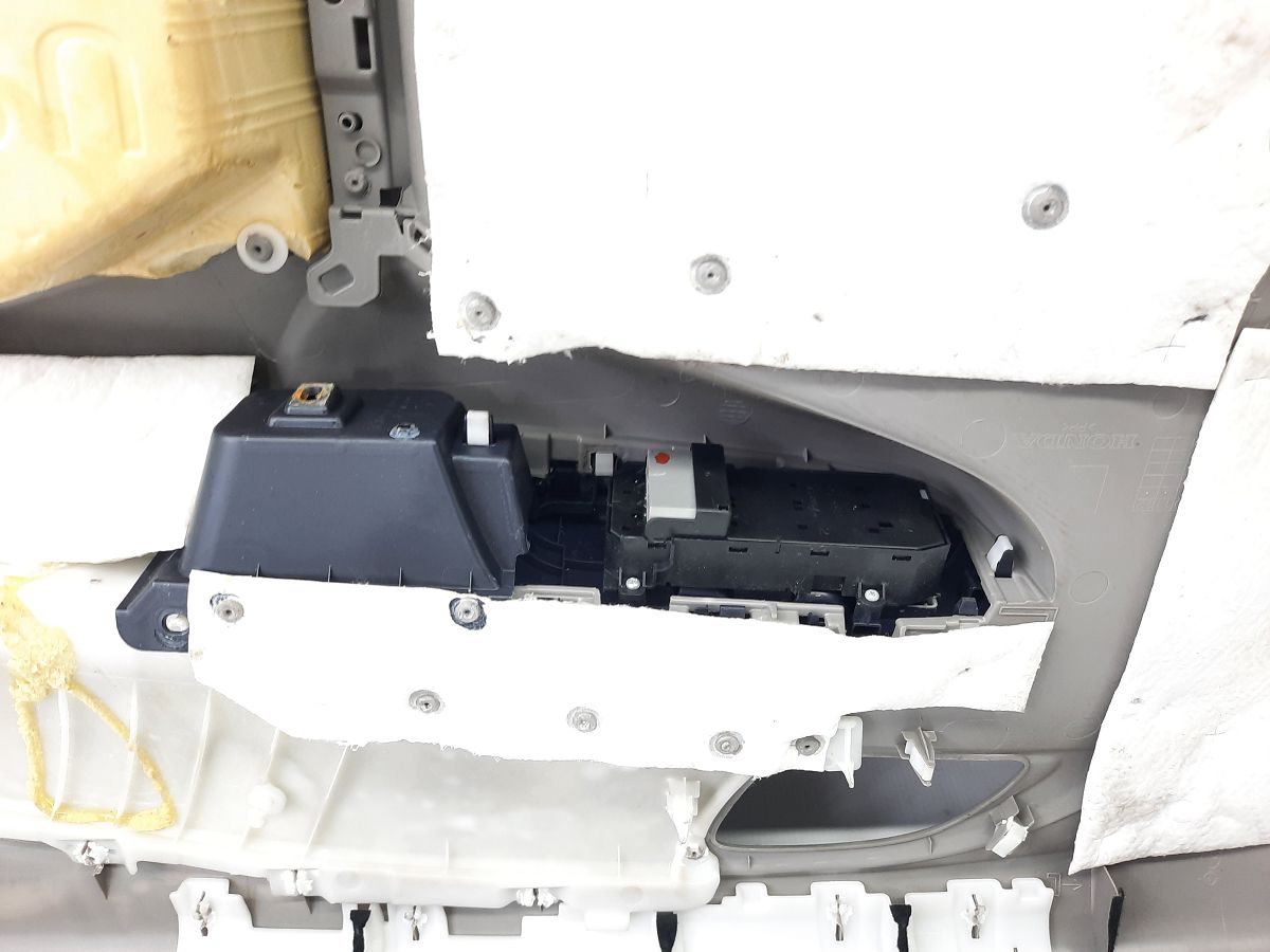 Insight Карта двери передней левой Honda Insight 2010 83580TM8A03ZA Honda Insight 9