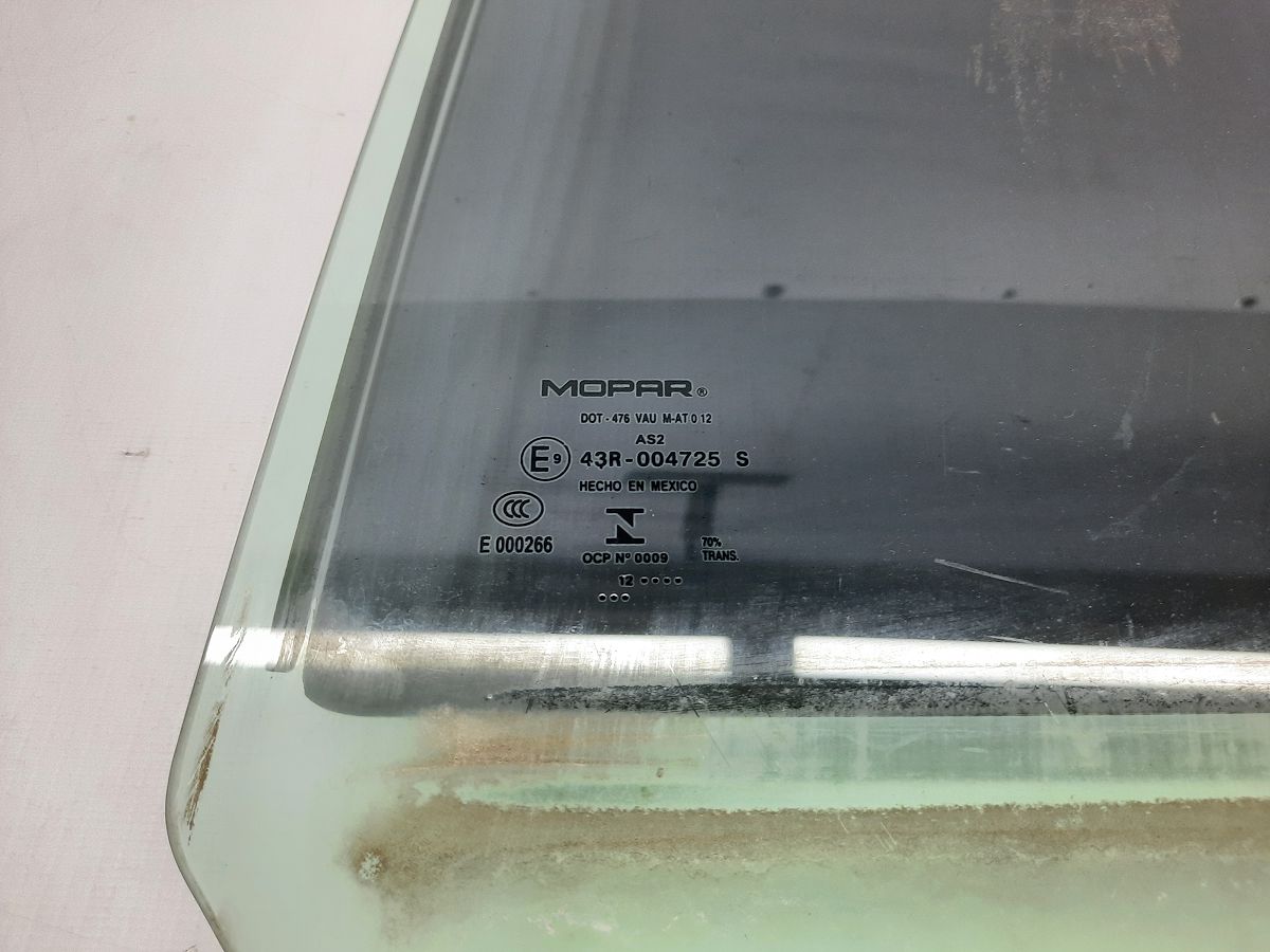 Journey Скло дверей задньої лівої Dodge Journey 2009-2020 5076891AC Dodge Journey 5