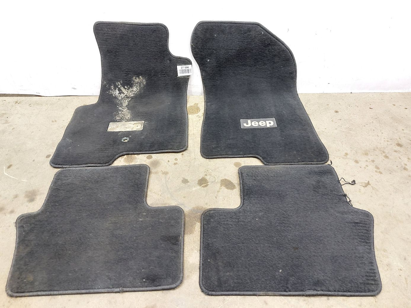 Patriot Коврики салона (к-кт) Jeep Patriot 2012 5SN121DVAA Jeep Patriot 8