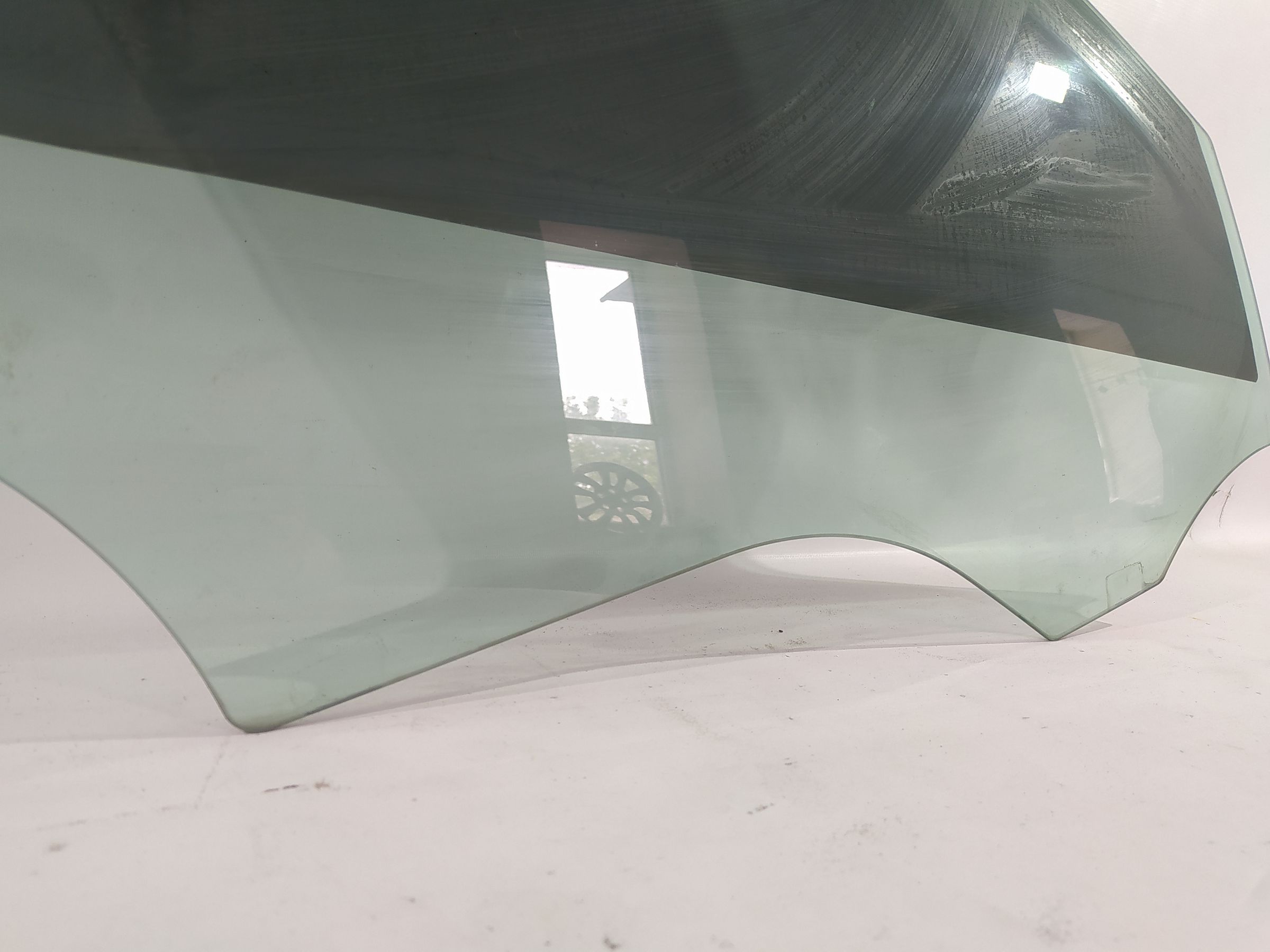 Cts Скло дверей передньої правої Cadillac CTS 2008-2014 15242616 Cadillac CTS 3