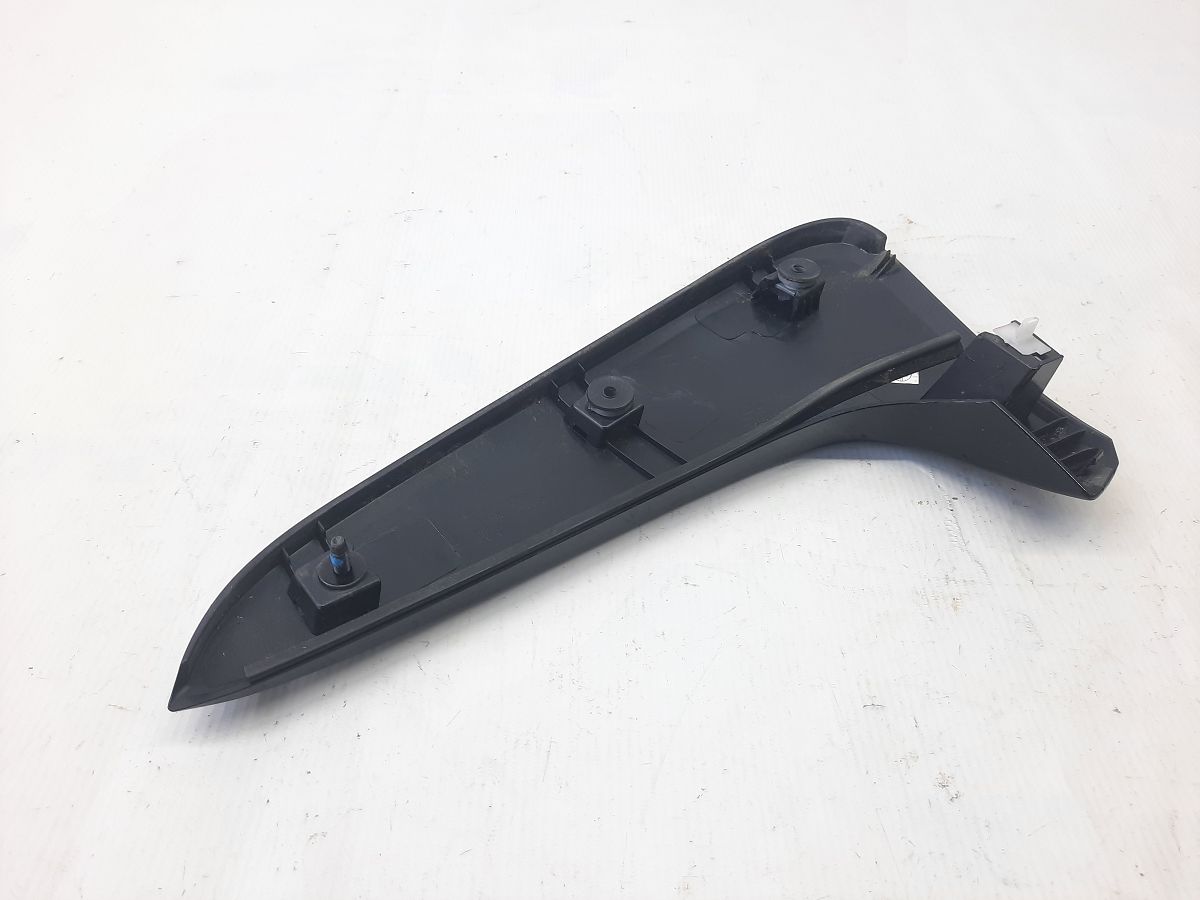 Trax Молдинг крышки багажника наружный правый Chevrolet Trax 2015-2021 95316368 Chevrolet Trax 5