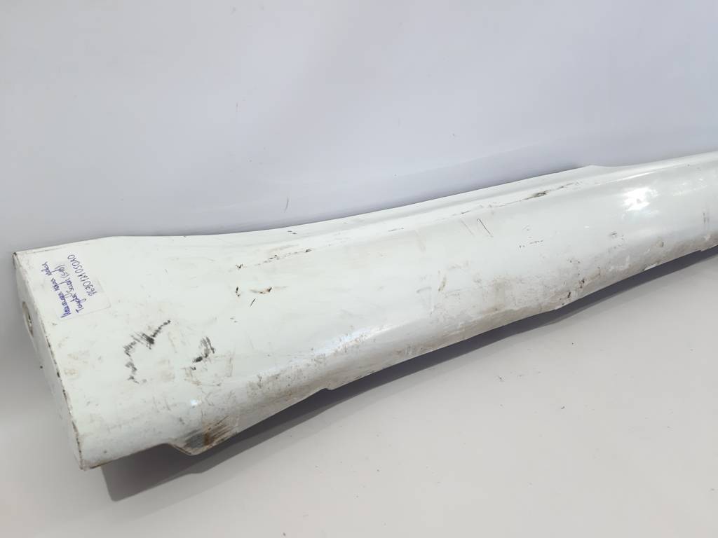 Scion tc Накладка порога права Toyota Scion TC 2005-2010 7690121050A0 Toyota Scion TC 4