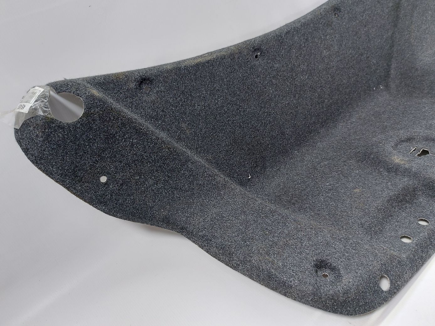 Malibu Обшивка крышки багажника Chevrolet Malibu 2013-2015 23157000 Chevrolet Malibu 3