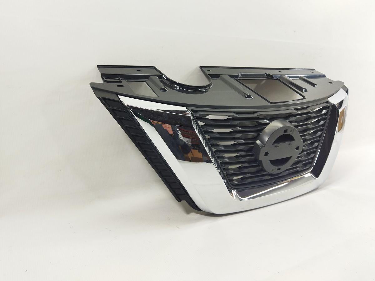 Грати радіатора в зборі Решітка радіатора Nissan X-TRAIL 2017-2020 623106FL0A Nissan X-TRAIL 2 Грати радіатора в зборі Решітка радіатора Nissan X-TRAIL 2017-2020 623106FL0A Nissan X-TRAIL 2