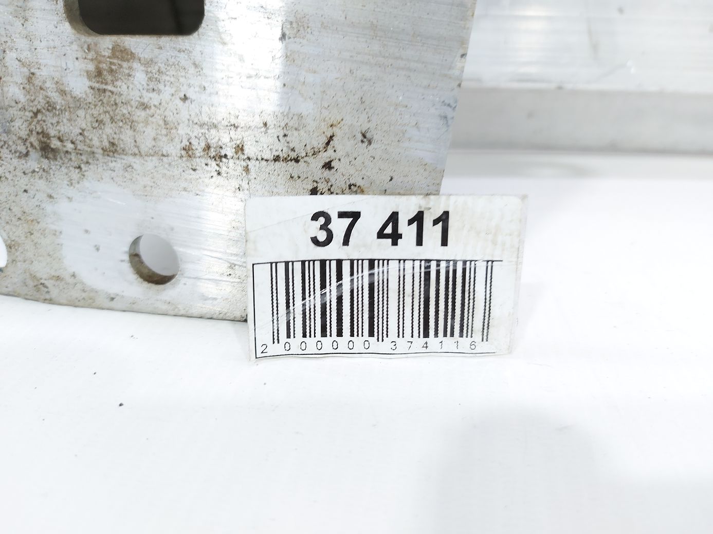 Malibu Підсилювач бампера заднього Chevrolet Malibu 2016-2021 84113414 Chevrolet Malibu 7