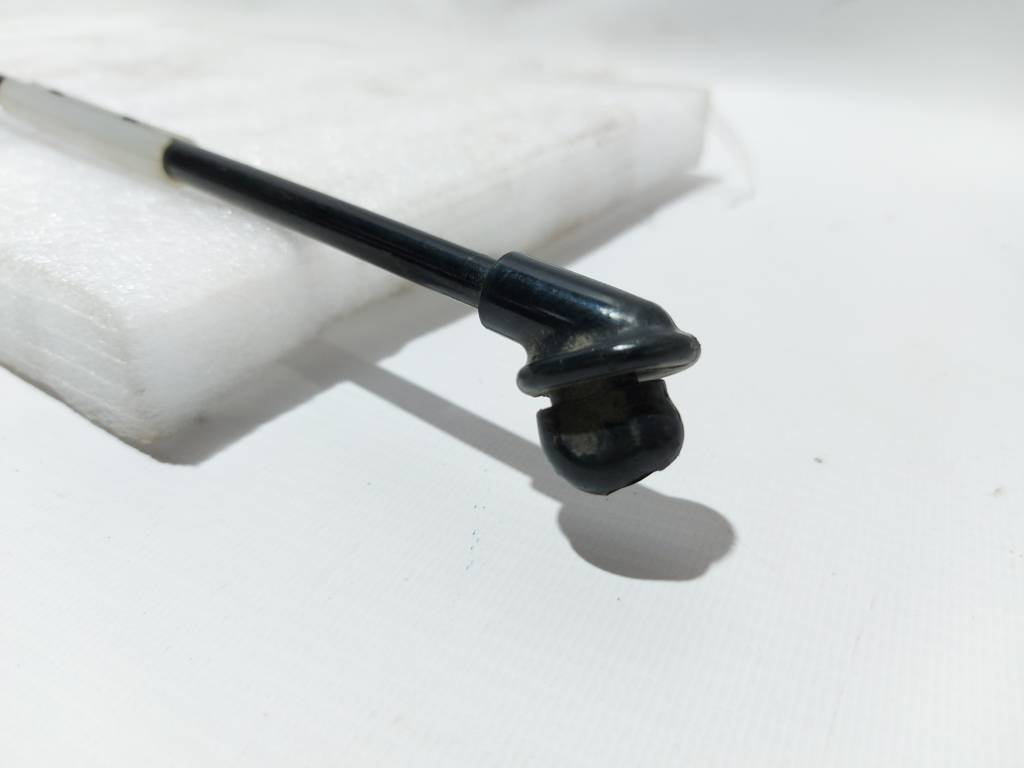 Prius c Упор капота Toyota Prius C 2012-2019 5573752160 Toyota Prius C 5 Prius c Упор капота Toyota Prius C 2012-2019 5573752160 Toyota Prius C 5