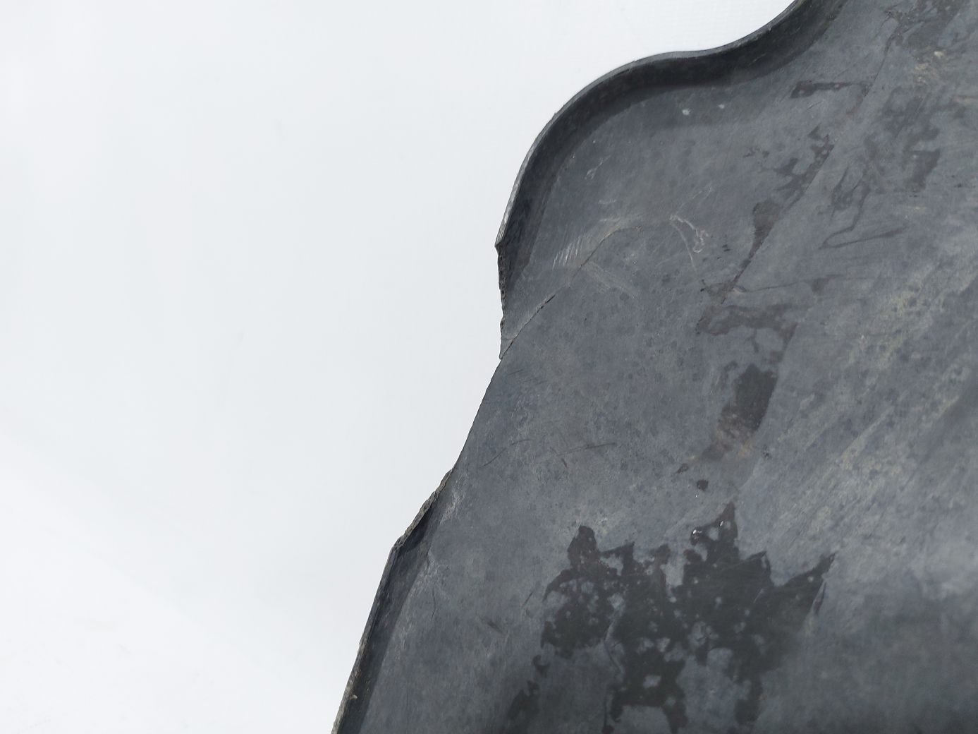 Dart Защитный экран топливного бака Dodge Dart 2013-2019 68144136AA Dodge Dart 7