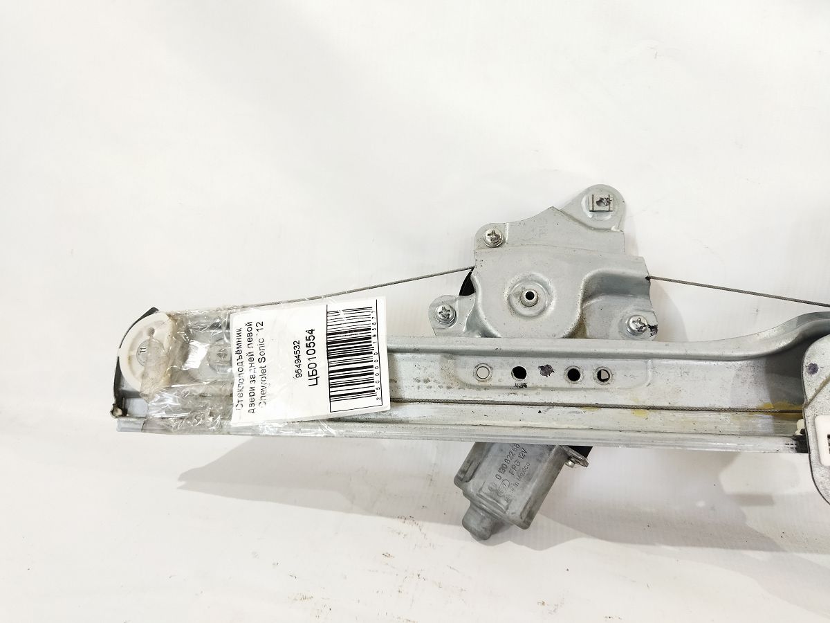 Sonic Склопідйомник дверей задньої лівої Chevrolet Sonic 2012 95494532 Chevrolet Sonic 3
