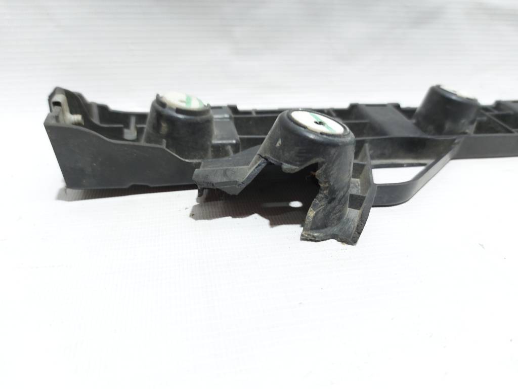 Cruze Кріплення бампера заднього праве Chevrolet Cruze 2016-2019 84142841 Chevrolet Cruze 6 Cruze Кріплення бампера заднього праве Chevrolet Cruze 2016-2019 84142841 Chevrolet Cruze 6