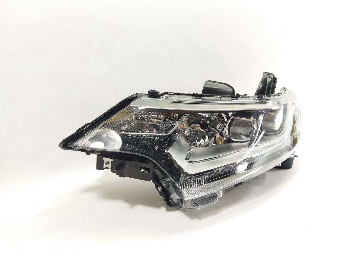 Фары головного света Фара передняя левая (LED) Mitsubishi Outlander 2016-2018 8301C863 Mitsubishi Outlander 2