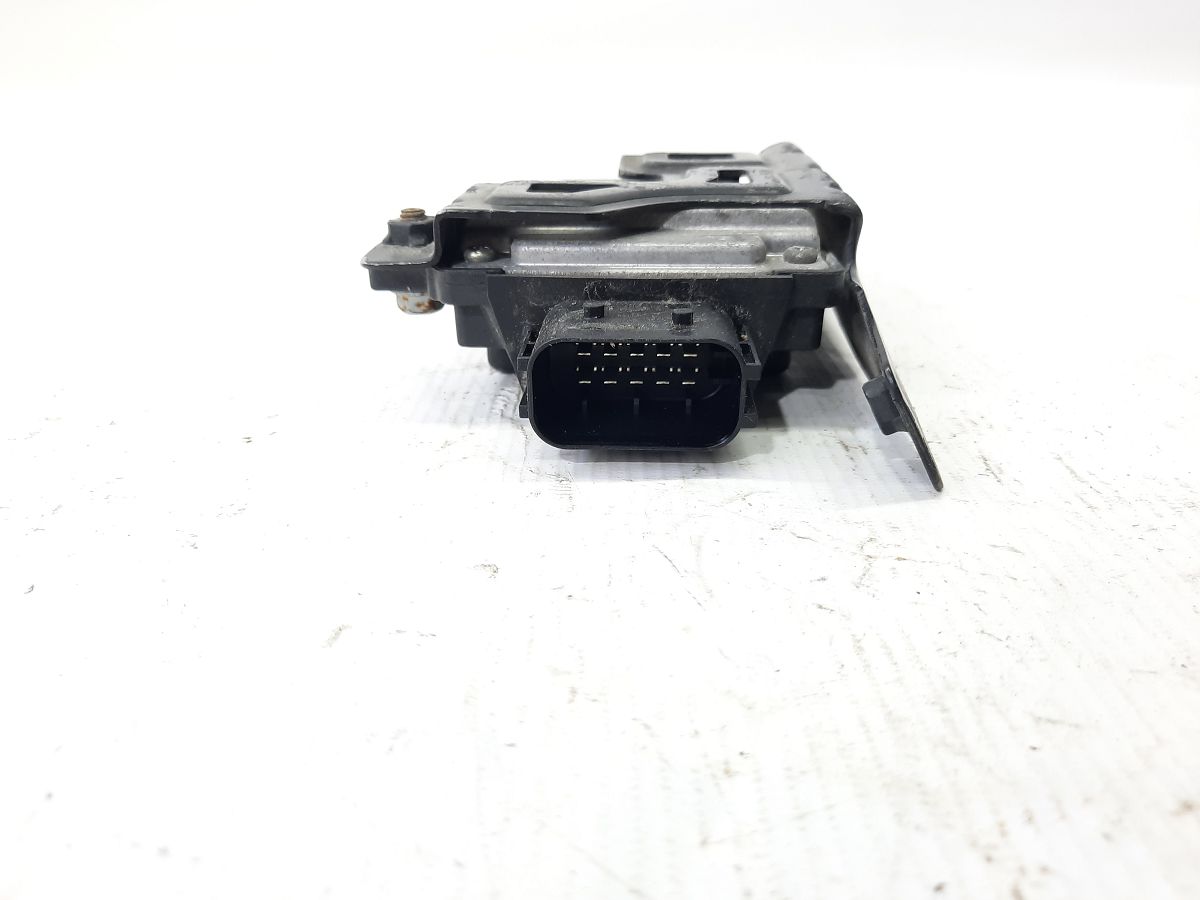 Cadenza Блок управління бензонасосом Kia CADENZA 2014-2016 330403R800 Kia CADENZA 3