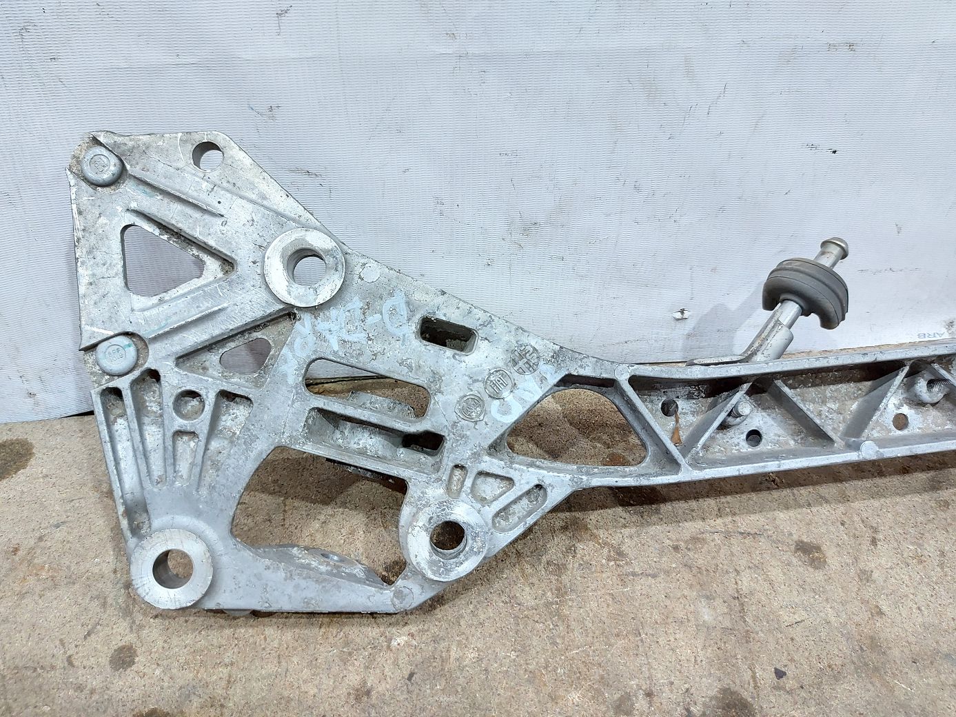 Dart Підрамник підвіски задньої Dodge Dart 2013-2019 68080591AF Dodge Dart 35
