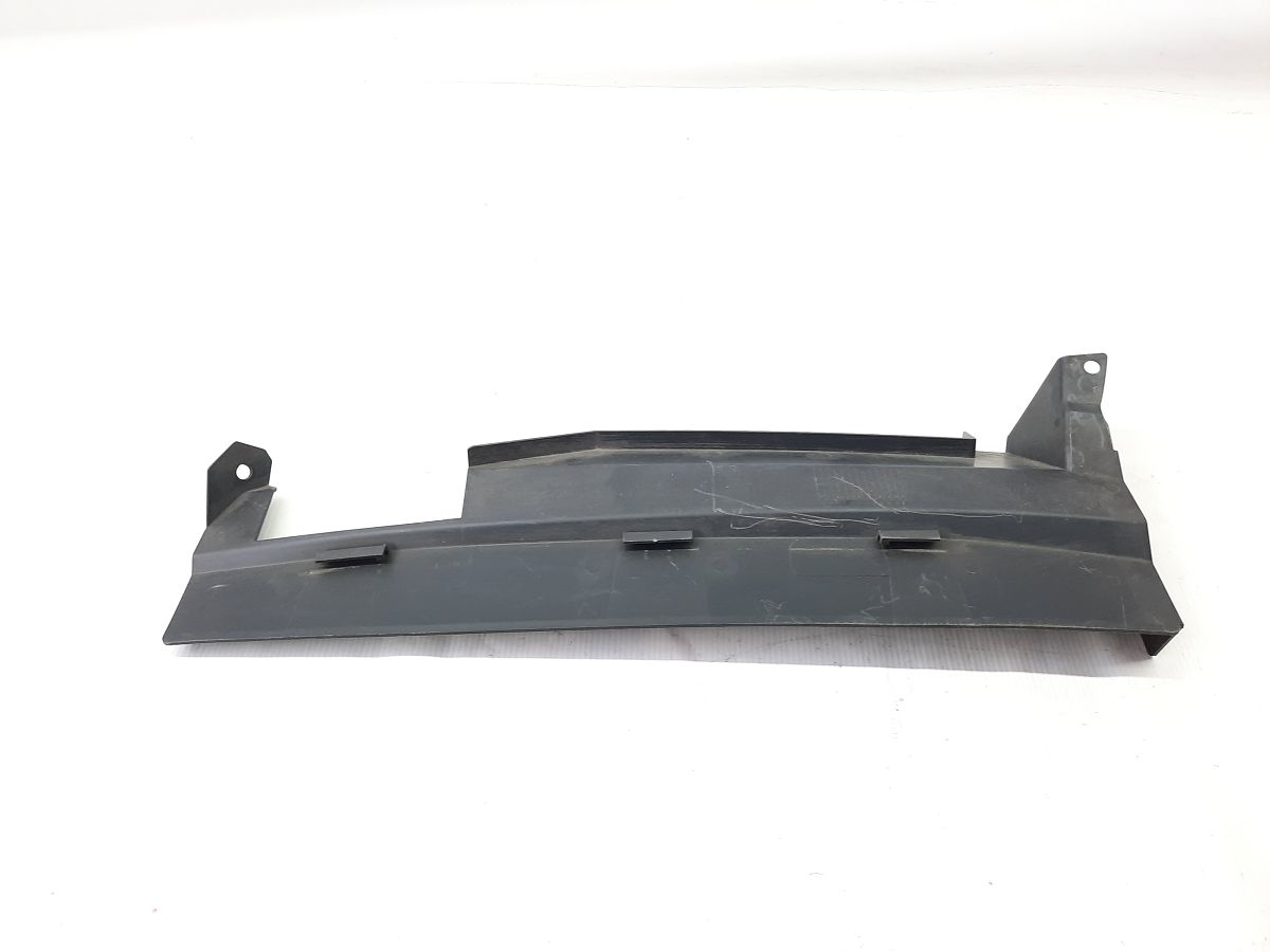 Ats Накладка під лобове скло (зовнішнє) Cadillac ATS 2013-2019 22893531 Cadillac ATS 3