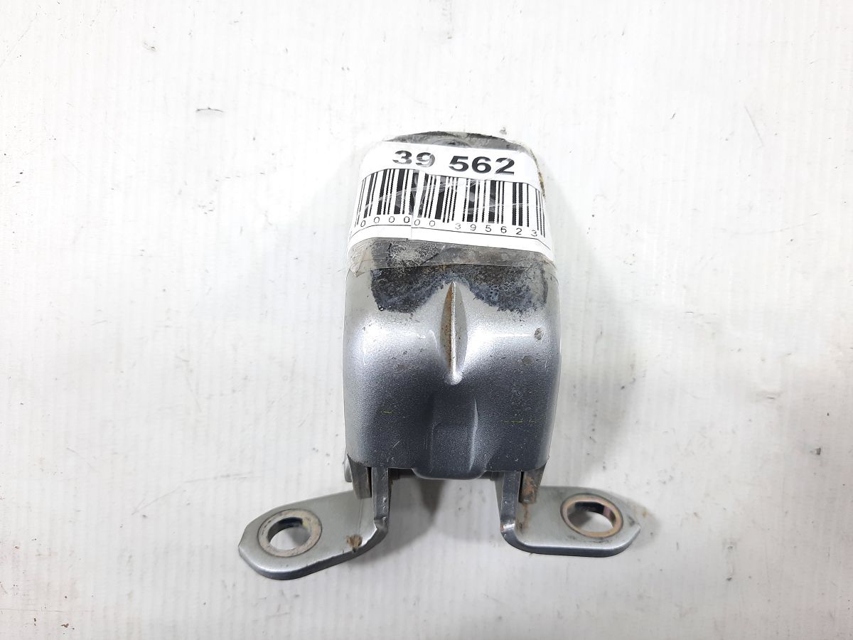 Sentra Петля двері задньої правої нижня Nissan Sentra 2013-2018 80400JN00A Nissan Sentra 4