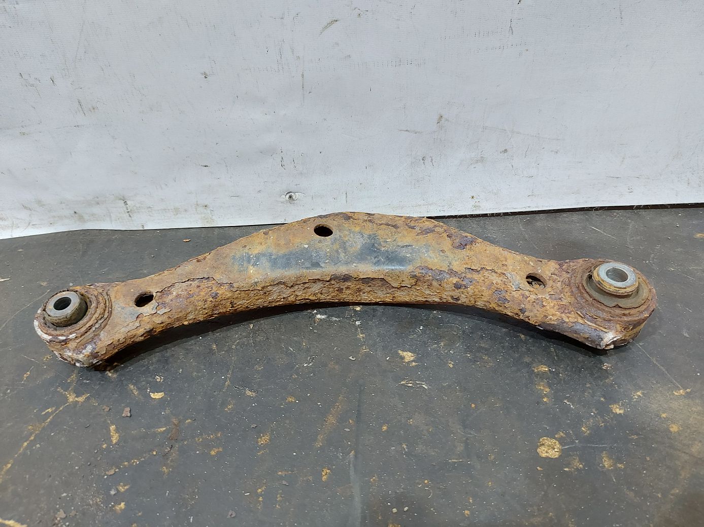 Malibu. Важіль задньої підвіски лівий верхній Chevrolet Malibu 2013-2015 20900531 Chevrolet Malibu